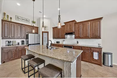 1156 Blue Sky Lane, Burleson, TX 76058 - Photo 3