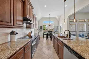 1156 Blue Sky Ln, Burleson, TX 76058 - Photo 19