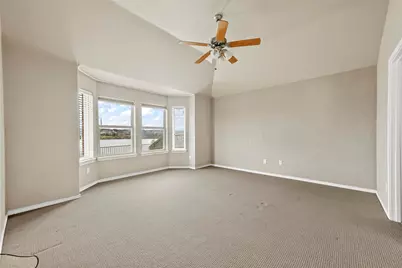 5533 Grenada Drive, Fort Worth, TX 76119 - Photo 5
