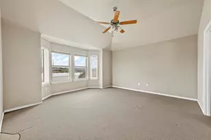 5533 Grenada Dr, Fort Worth, TX 76119 - Photo 5