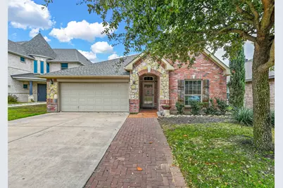 5533 Grenada Drive, Fort Worth, TX 76119 - Photo 1