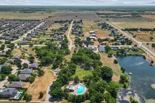 1352 Bateman Ln, Celina, TX 75009 - Photo 15