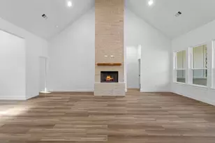 5609 Thousand Oaks Dr, Joshua, TX 76058 - Photo 11