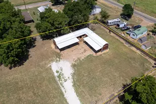 933 Scott, Honey Grove, TX 75446 - Photo 19