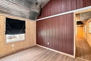 933 Scott, Honey Grove, TX 75446 - Photo 9
