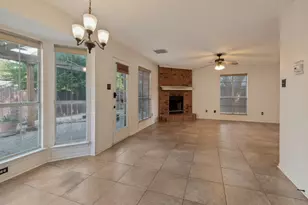 606 Berkley Dr, Grapevine, TX 76051 - Photo 3