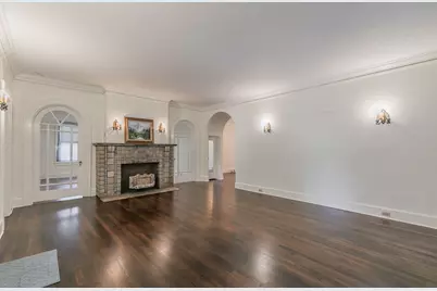 2209 Warner Road, Fort Worth, TX 76110 - Photo 7