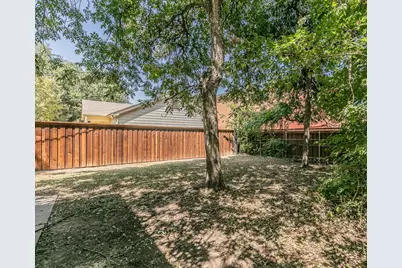 2209 Warner Road, Fort Worth, TX 76110 - Photo 33