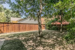 2209 Warner Rd, Fort Worth, TX 76110 - Photo 33