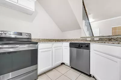 1523 Cozy Drive, Fort Worth, TX 76120 - Photo 7