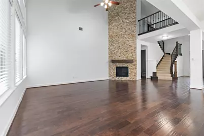1009 Peacock Boulevard, Carrollton, TX 75007 - Photo 9