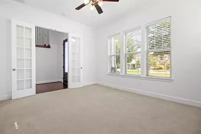 1009 Peacock Boulevard, Carrollton, TX 75007 - Photo 5