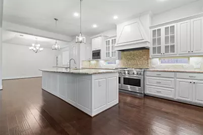1009 Peacock Boulevard, Carrollton, TX 75007 - Photo 7