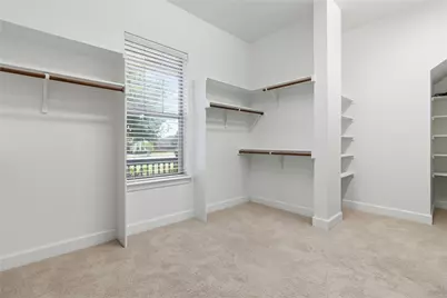 1009 Peacock Boulevard, Carrollton, TX 75007 - Photo 13