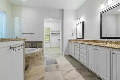1009 Peacock Boulevard, Carrollton, TX 75007 - Photo 11