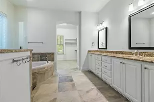 1009 Peacock Blvd, Carrollton, TX 75007 - Photo 11
