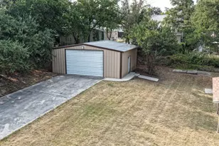 259 Dock St, Bridgeport, TX 76426 - Photo 7