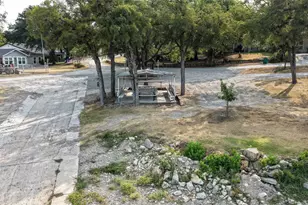 259 Dock St, Bridgeport, TX 76426 - Photo 31