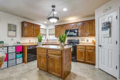 725 Snapper Drive, Burleson, TX 76028 - Photo 19