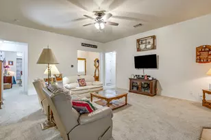 725 Snapper Dr, Burleson, TX 76028 - Photo 9