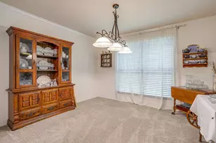 725 Snapper Dr, Burleson, TX 76028 - Photo 11
