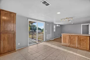 3205 Oak Hill Dr, Granbury, TX 76048 - Photo 5