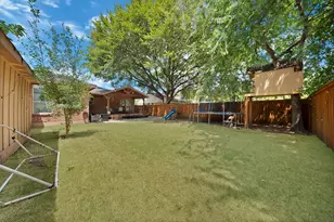1102 Ash St, Irving, TX 75060 - Photo 33