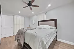 1102 Ash St, Irving, TX 75060 - Photo 23