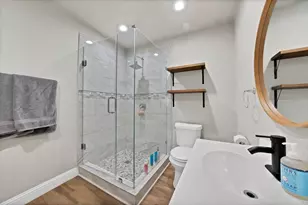 1102 Ash St, Irving, TX 75060 - Photo 25