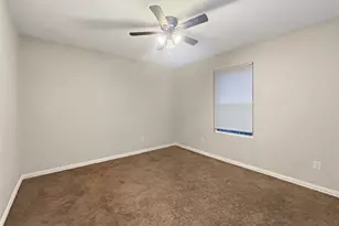 4831 Burnside Ave, Dallas, TX 75216 - Photo 17