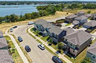 5724 Topwater Trl, Fort Worth, TX 76119 - Photo 1