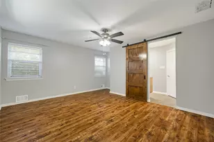 9322 Hunters Creek Dr, Dallas, TX 75243 - Photo 19