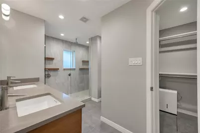 9322 Hunters Creek Drive, Dallas, TX 75243 - Photo 27