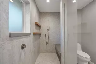 9322 Hunters Creek Dr, Dallas, TX 75243 - Photo 25