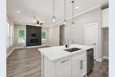 1114 E Woodin Boulevard, Dallas, TX 75216 - Photo 11