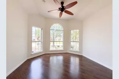 1756 Hidden Brook Drive, Grand Prairie, TX 75050 - Photo 7