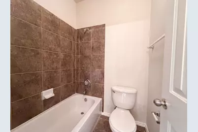 1756 Hidden Brook Drive, Grand Prairie, TX 75050 - Photo 17