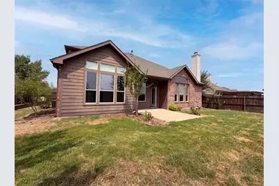 1756 Hidden Brook Drive, Grand Prairie, TX 75050 - Photo 5