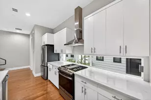 1914 California Dr, Dallas, TX 75204 - Photo 13