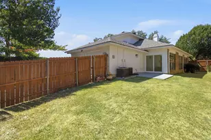 1308 Golden Gate Dr, Carrollton, TX 75007 - Photo 27