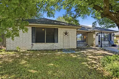 4041 Country Meadows Circle, Granbury, TX 76049 - Photo 1
