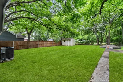 110 Hackberry Street, Lancaster, TX 75146 - Photo 23