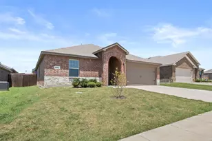 2004 Princeton Ave, Farmersville, TX 75442 - Photo 3