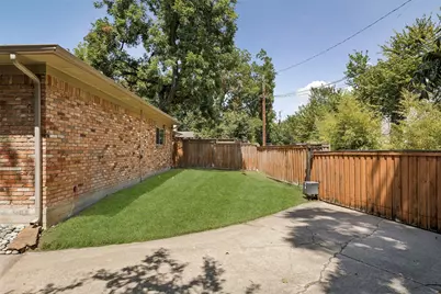 9812 Ravensway Drive, Dallas, TX 75238 - Photo 31