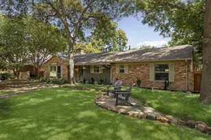 9812 Ravensway Dr, Dallas, TX 75238 - Photo 29