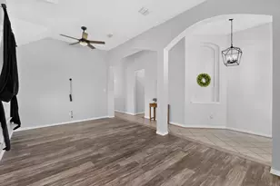 4917 Tulip Ln, Fort Worth, TX 76137 - Photo 11