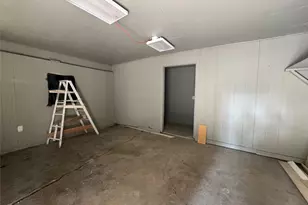 1613 N 15th St, Waco, TX 76707 - Photo 29