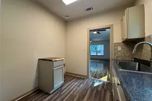 1613 N 15th St, Waco, TX 76707 - Photo 17