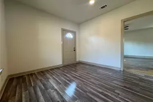 1613 N 15th St, Waco, TX 76707 - Photo 9