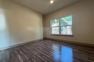 1613 N 15th St, Waco, TX 76707 - Photo 7